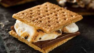How to Make S'mores in the Oven or Microwave