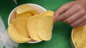 How to Make Potato Chips in Microwave Oven