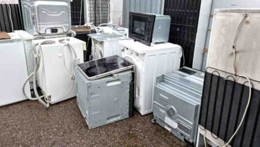 What’s the Best Way to Deal with an Old Microwave? Tips on Disposal and Recycling Options