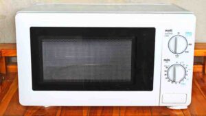 How Heavy is a Microwave Oven